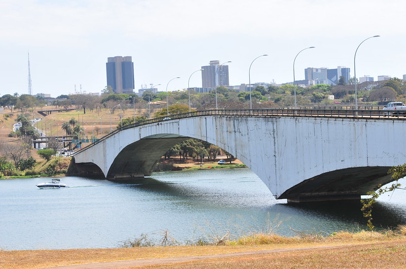 Miniatura de TCDF autoriza retomada de licitação para reforma da Ponte Costa e Silva