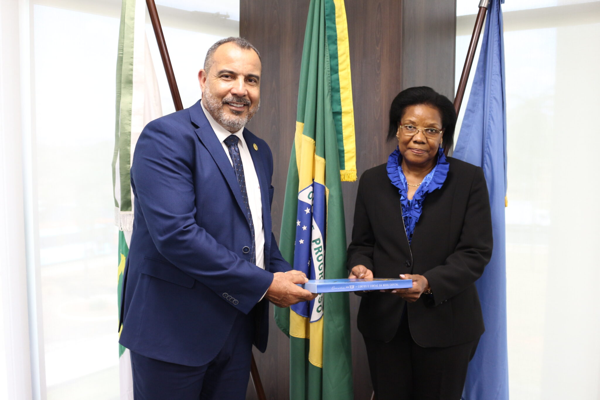 Miniatura de TCDF recebe Presidente do Tribunal Administrativo de Moçambique
