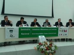 Miniatura de TCDF participa de seminário sobre governança e controle social na UnB