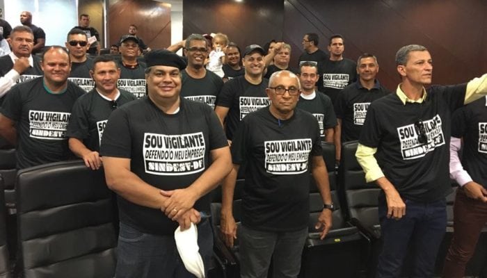 Miniatura de GDF tem que cumprir convenção coletiva e garantir readmissão de vigilantes