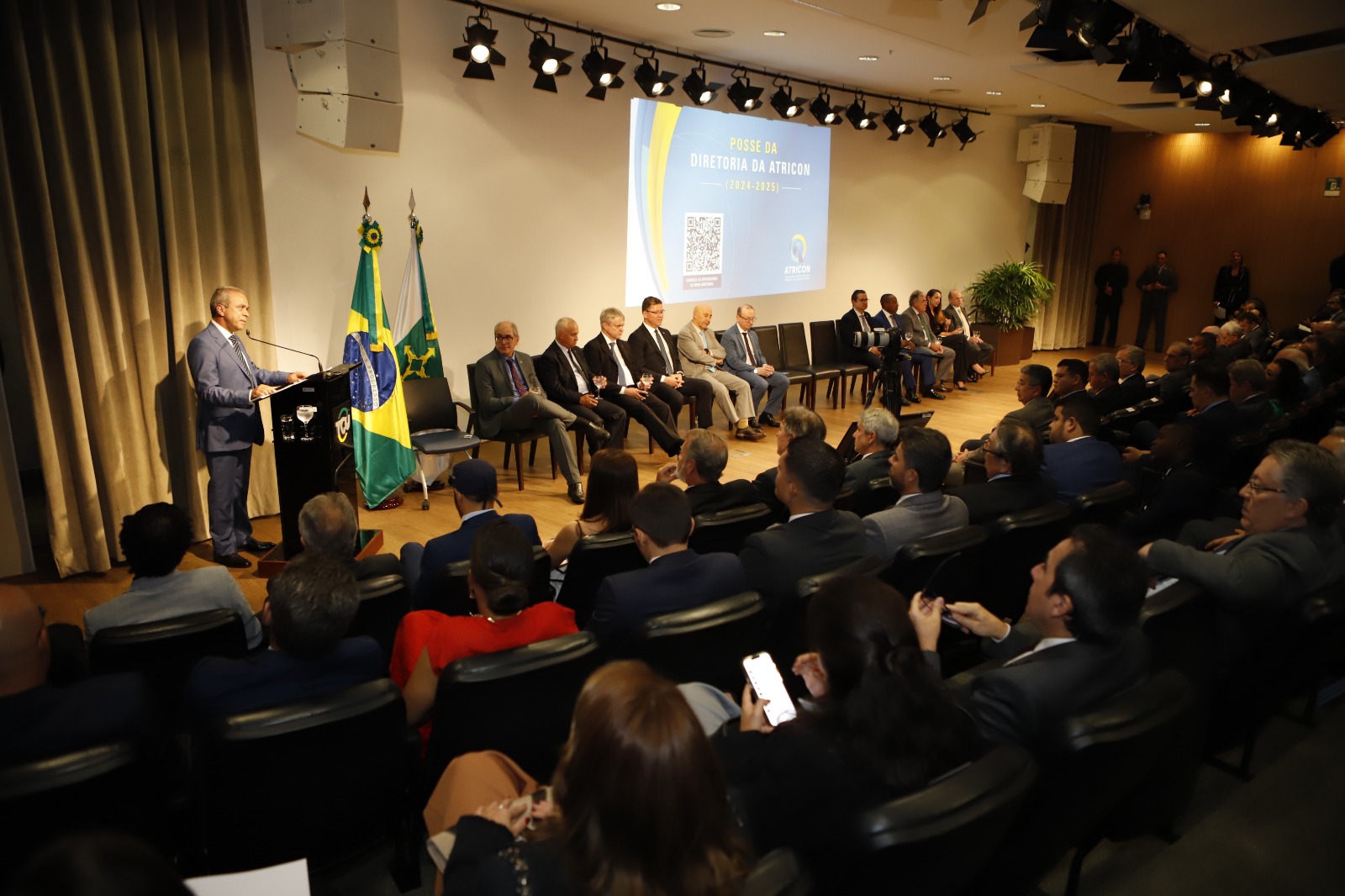 Miniatura de Vice-Presidente do Tribunal de Contas do DF toma posse na nova Diretoria da Atricon 