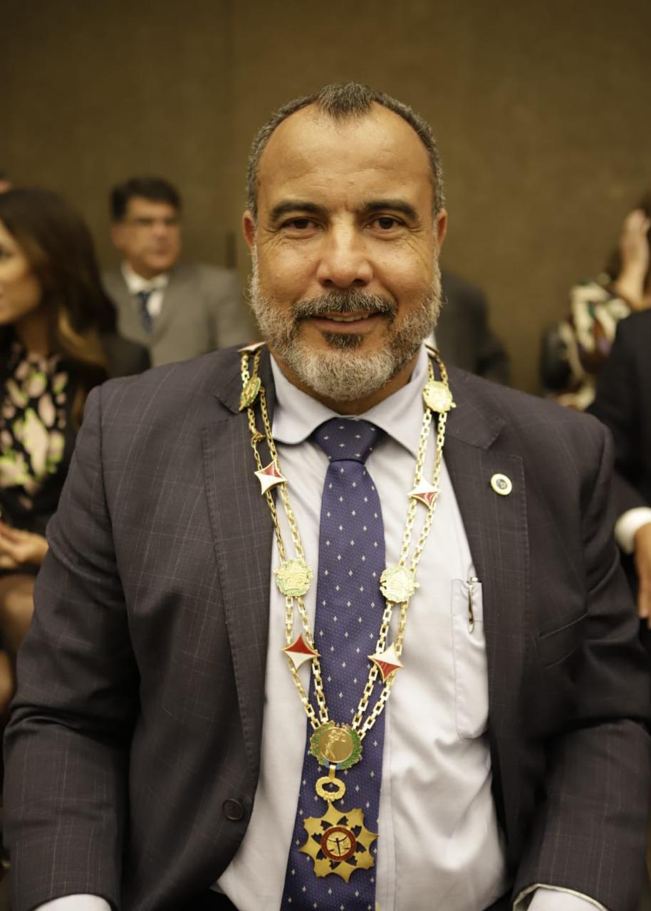 Miniatura de Presidente do TCDF recebe Medalha da Ordem do Mérito do Judiciário do DF