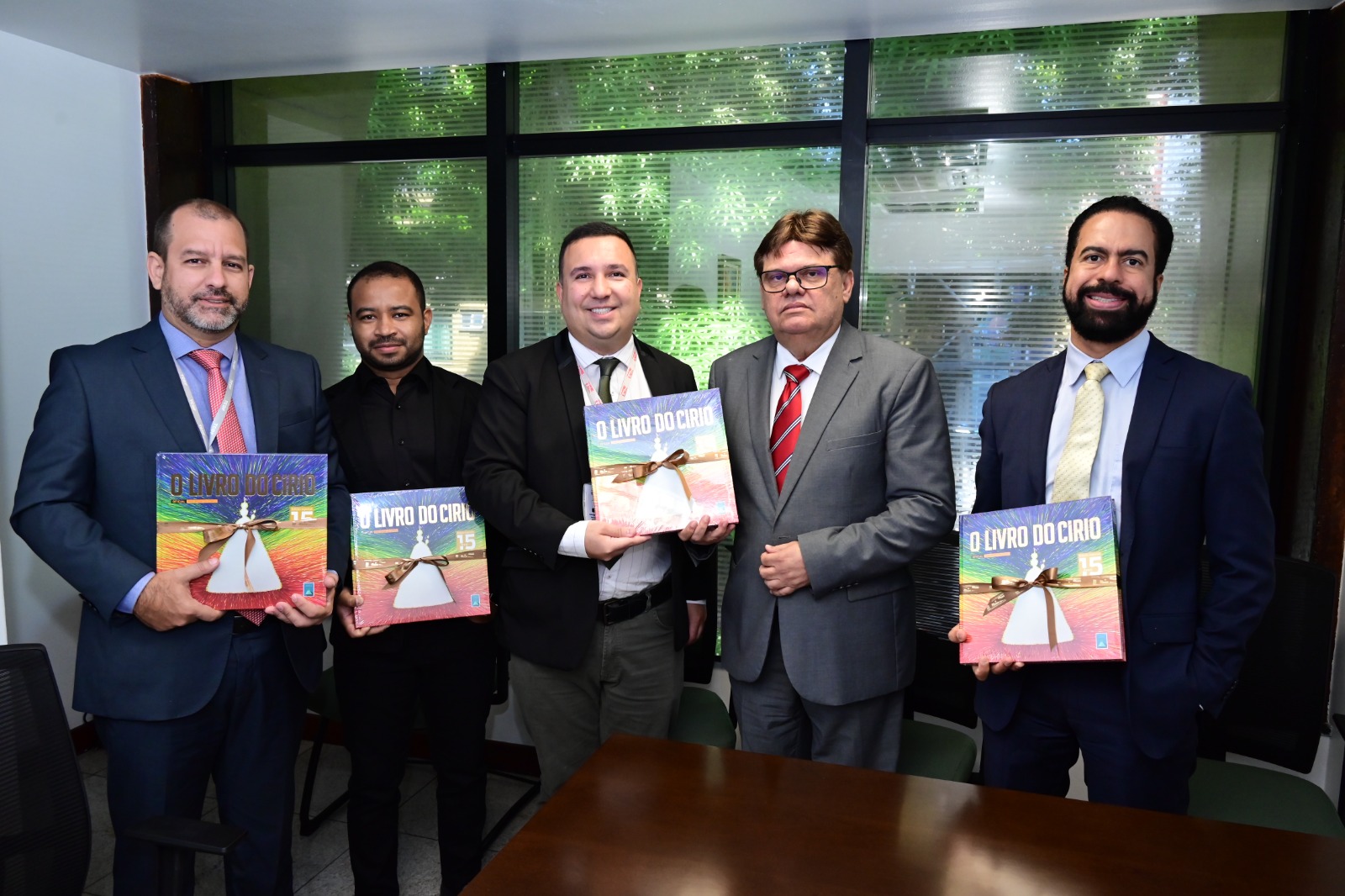 Miniatura de Comitiva do TCDF faz visita técnica ao TCE-PA